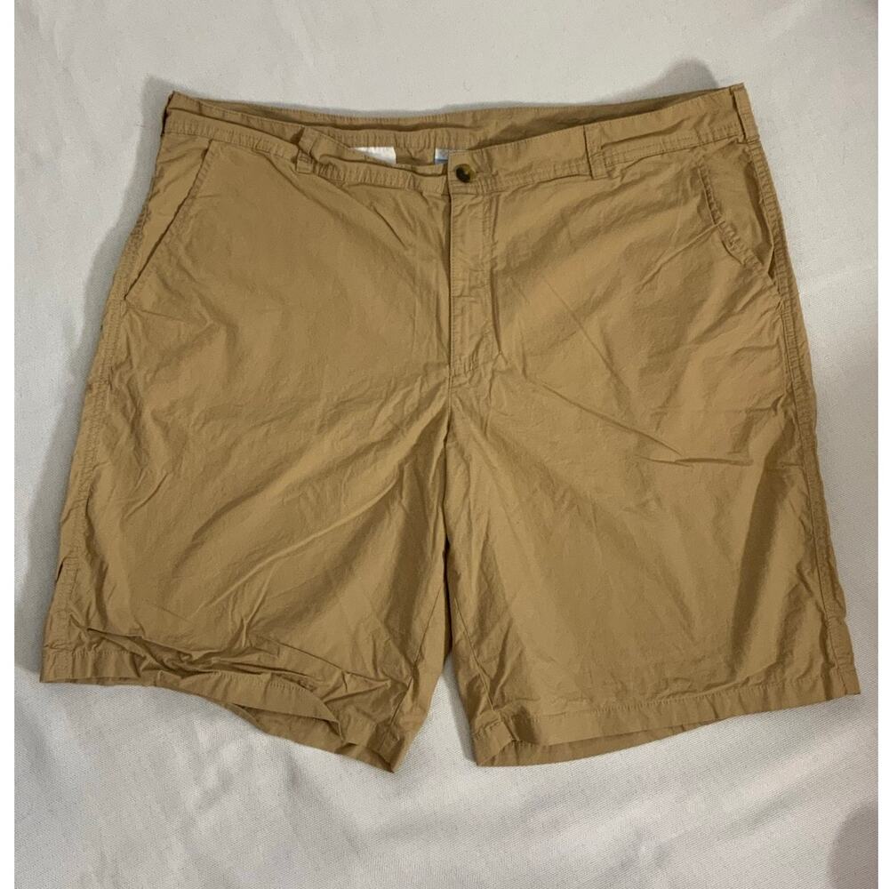 Columbia Men's Khaki‎ shorts size 40 with 10" inseam